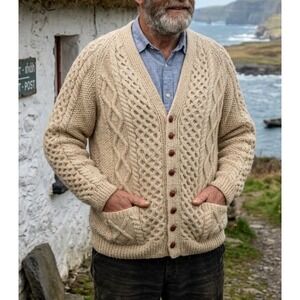 Vintage Aran Cable Knit Wool Cardigan Sweater Chunky Button Ivory L